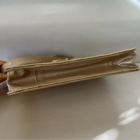 Vintage Tan Handbag - Picture 10 of 12